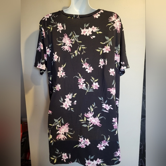 Eclipse Black and Pink Floral Short Sleeve Top, Size XL - Picture 3 of 6